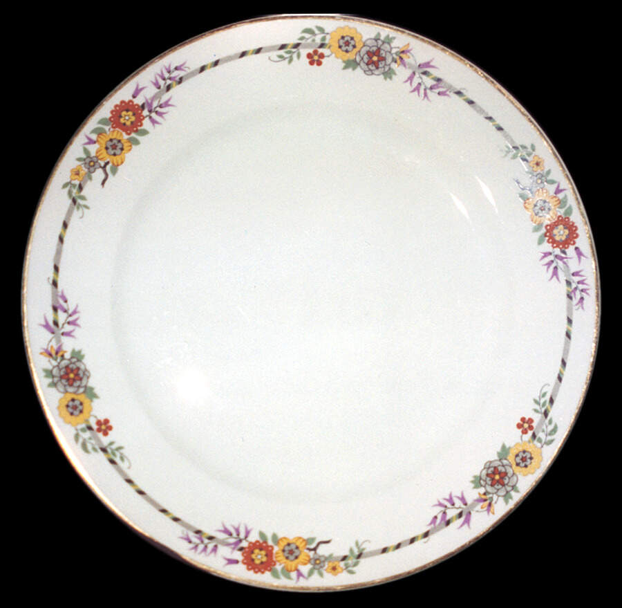 TRV320 Dinner Plate by Tressemanes & Vogt-1