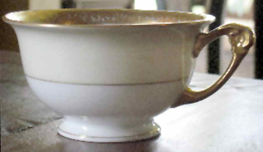 THU215 Footed Cup by Thun-1