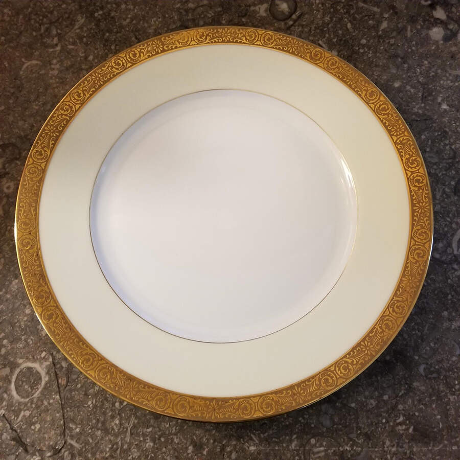 THU216 Dinner Plate by Thun-1