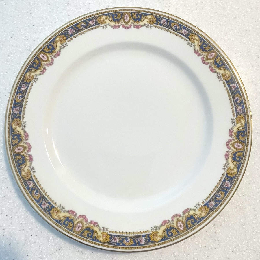 TRV323 Dinner Plate by Tressemanes & Vogt-1