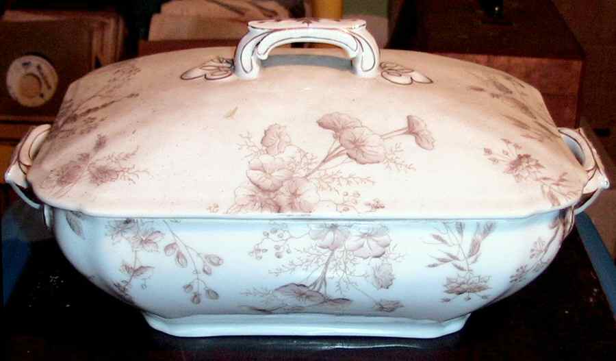 TRV325 Rectangular Covered Vegetable by Tressemanes & Vogt-1