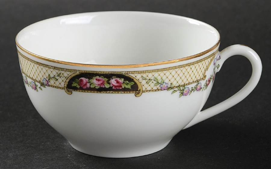THU226 Flat Cup by Thun-1