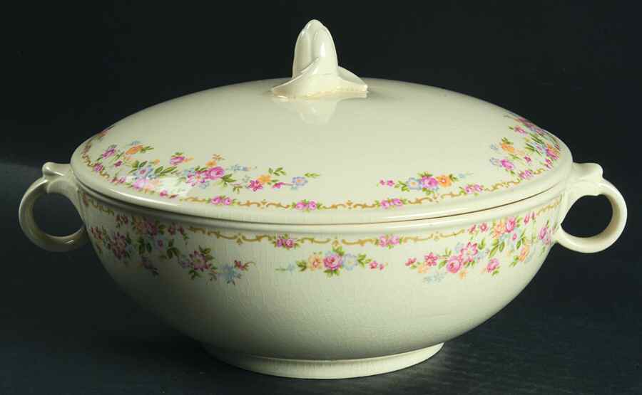 TST521 Round Covered Vegetable by Taylor, Smith & Taylor (Ts&T)-1
