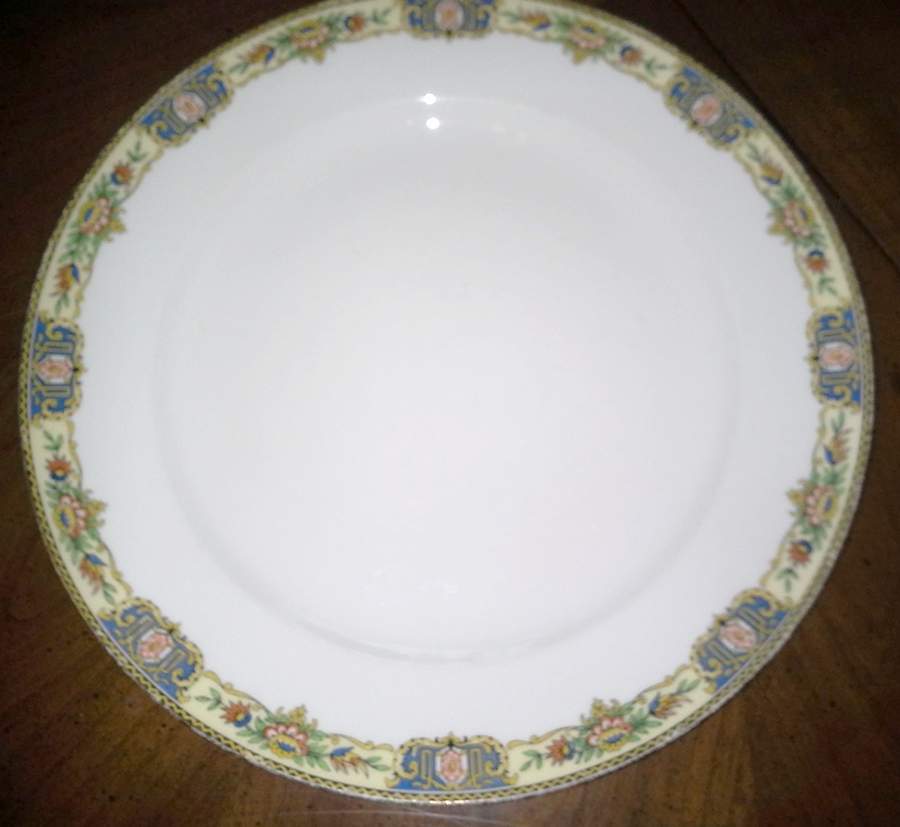 TRV333 Dinner Plate by Tressemanes & Vogt-1