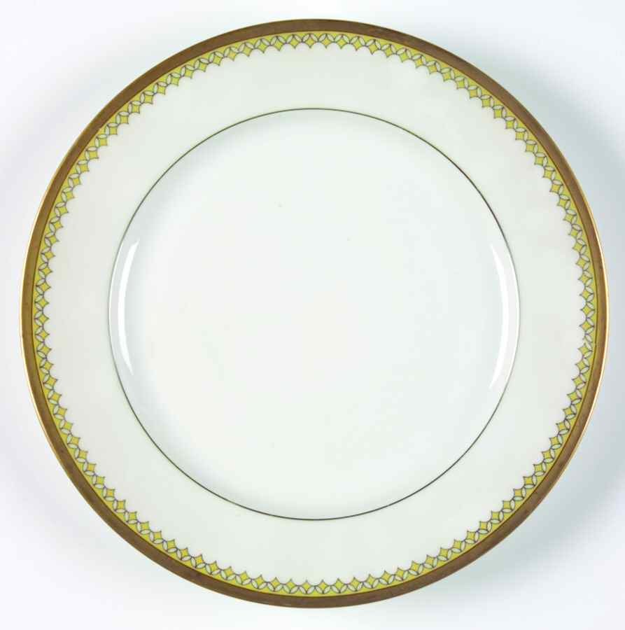 TRV336 Luncheon Plate by Tressemanes & Vogt-1