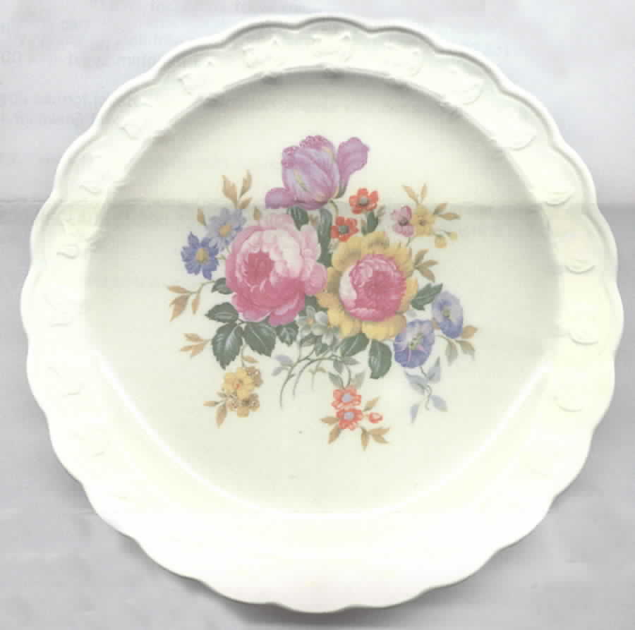 TST533 Dessert/Pie Plate by Taylor, Smith & Taylor (Ts&T)-1