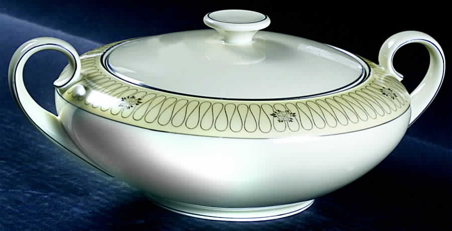 TIR308 Round Covered Vegetable by Tirschenreuth-1