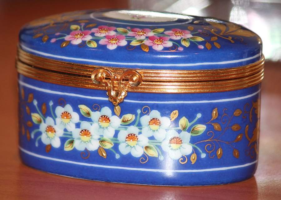 Princess Astrid Hinged Box by Tiffany-1