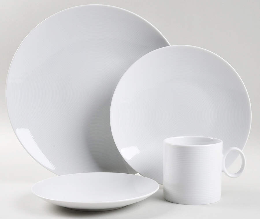 Loft White 32 Piece Estate Set by Thomas-1