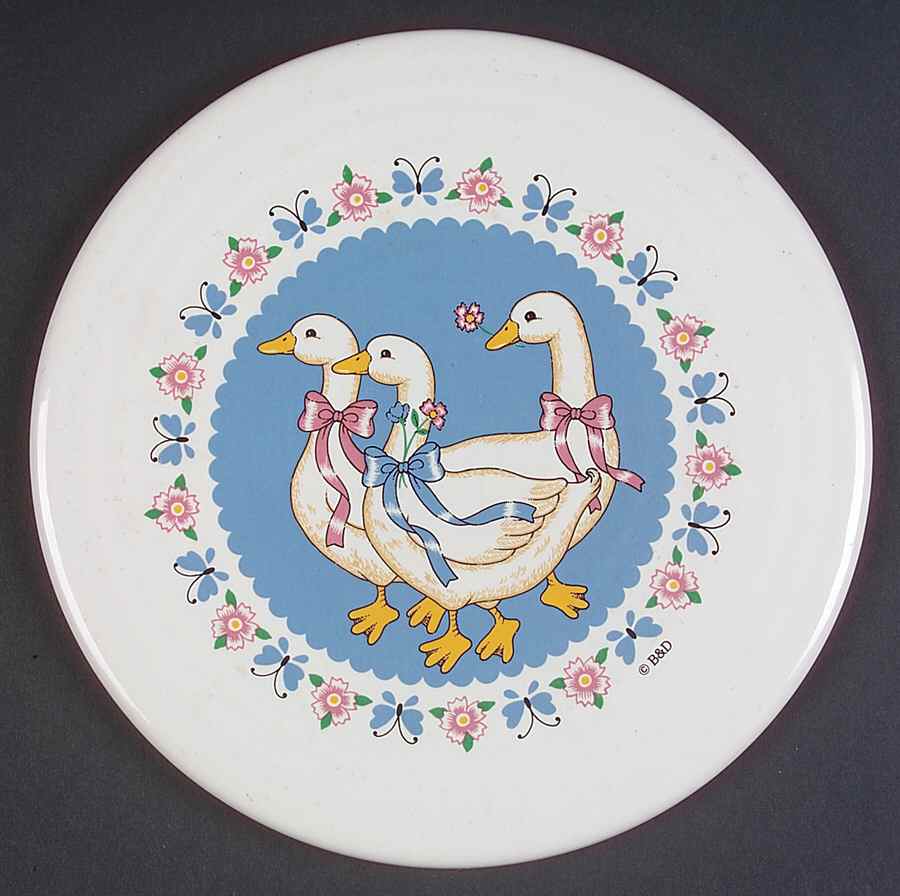 Ribbon Geese Trivet by Treasure Craft-1