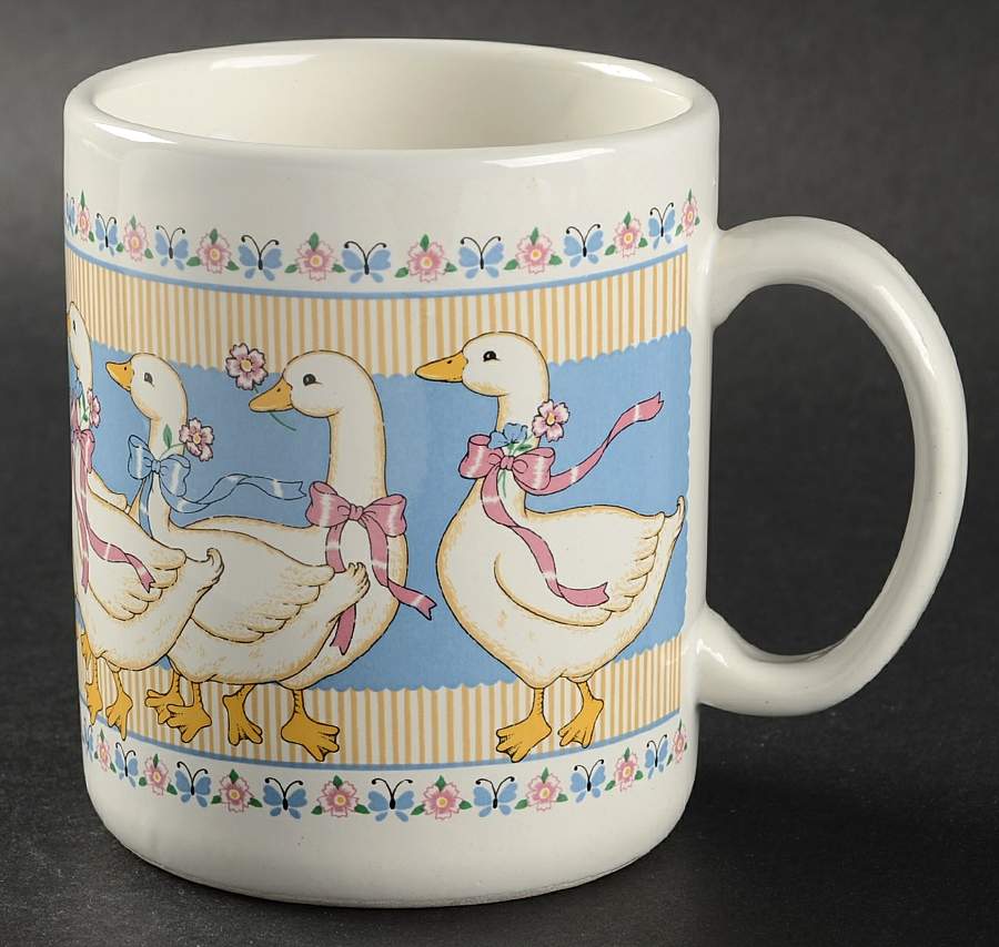 Ribbon Geese Mug by Treasure Craft-1