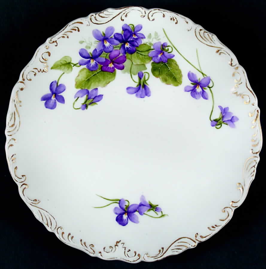 TRV351 Canape Plate by Tressemanes & Vogt-1