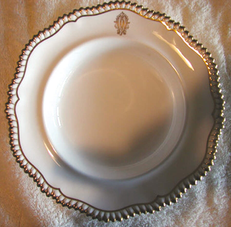 5711 Dinner Plate by Thomas Goode-1
