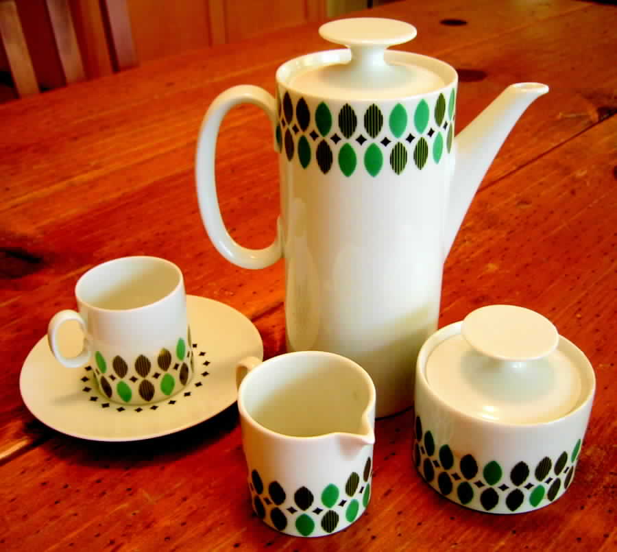 THO271 Coffee Pot & Lid by Thomas-1