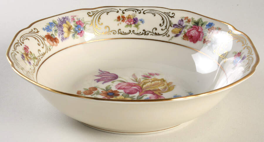 Wettin (Scalloped) 8" Round Vegetable Bowl by Tirschenreuth-1