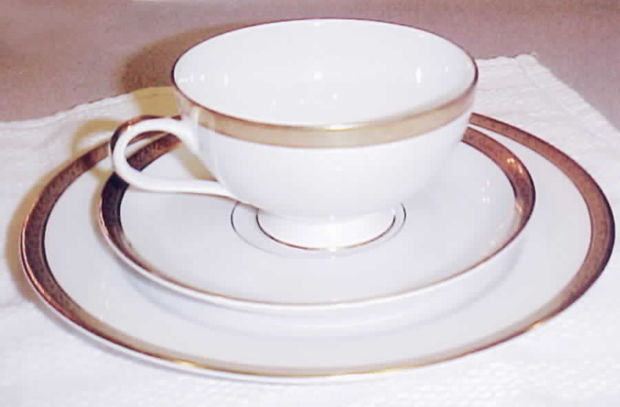 9307 Footed Cup & Saucer Set by Thomas-1