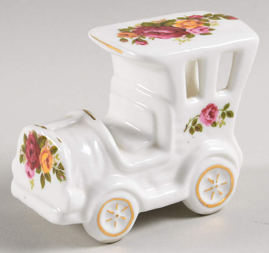 Cottage Rose Figurine by Taiwan-1