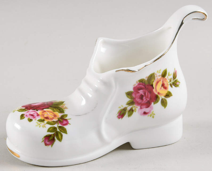 Cottage Rose Figurine by Taiwan-1