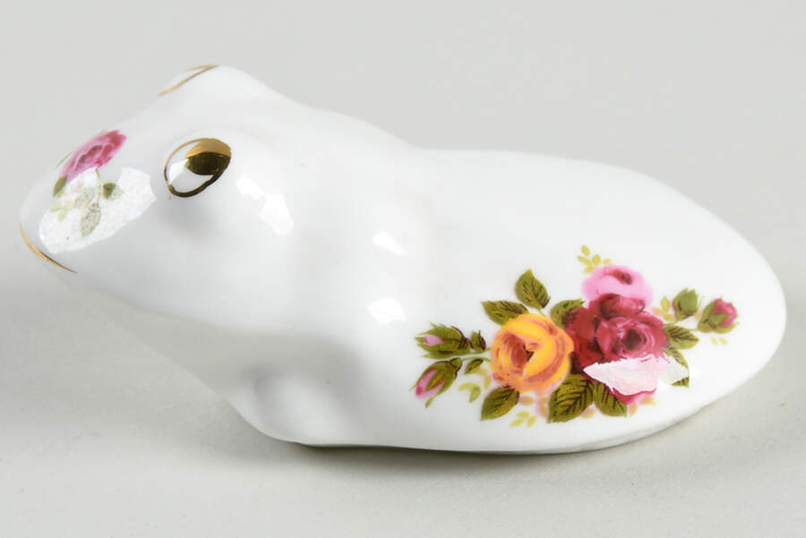 Cottage Rose Lid for Figural Box by Taiwan-1
