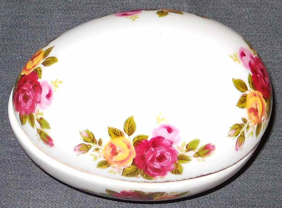 Cottage Rose Small Egg Box & Lid by Taiwan-1