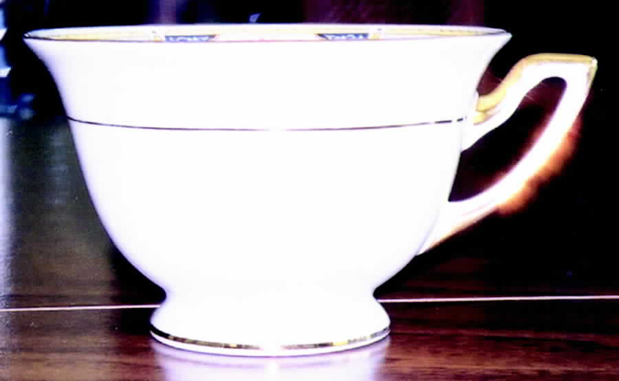THO296 Footed Cup by Thomas-1