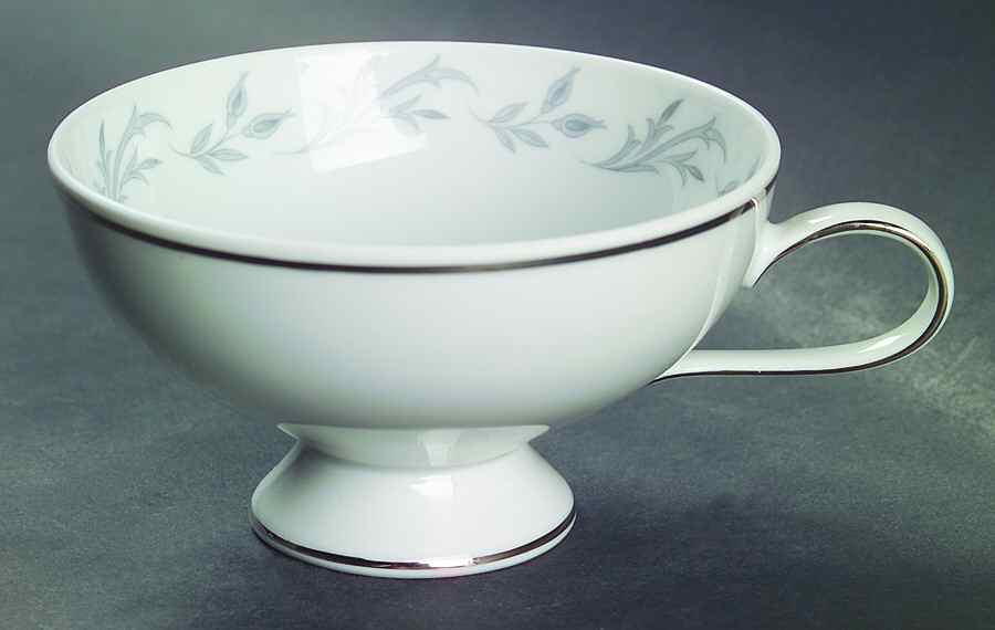 Tenderly Footed Cup by Treasure Chest-1