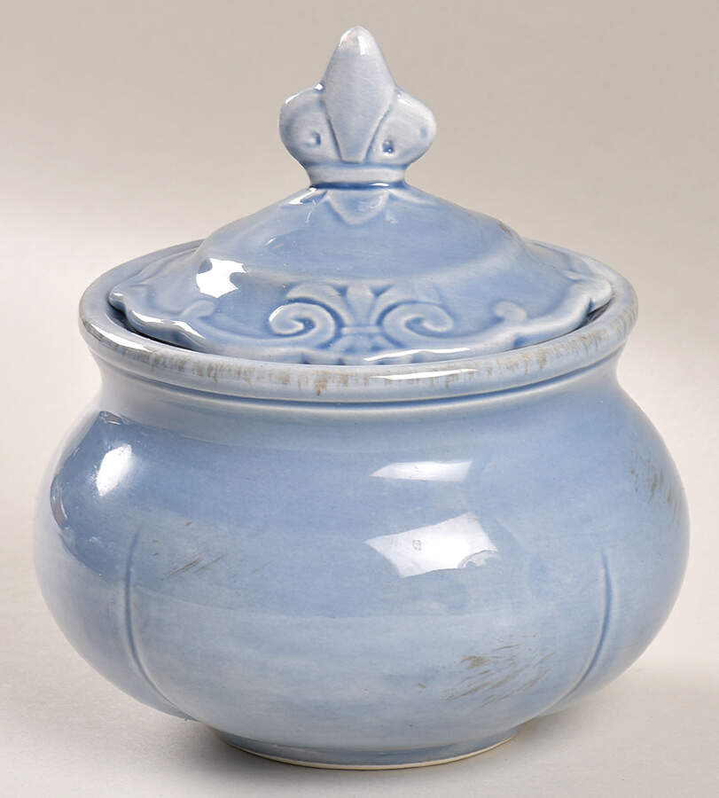 Auvignon   Blue Sugar Bowl & Lid by Tienshan-1