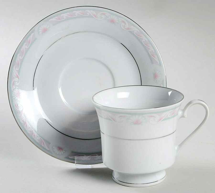 Coquille Footed Cup & Saucer Set by Tienshan-1