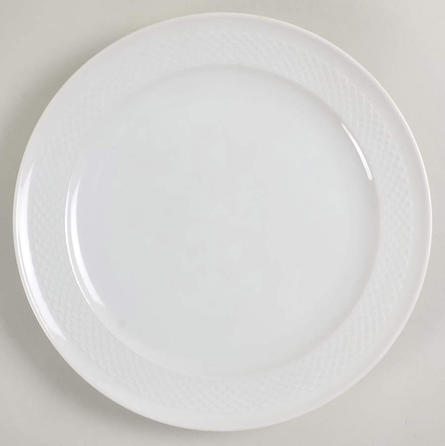 Ariadne Luncheon Plate by Thomas-1