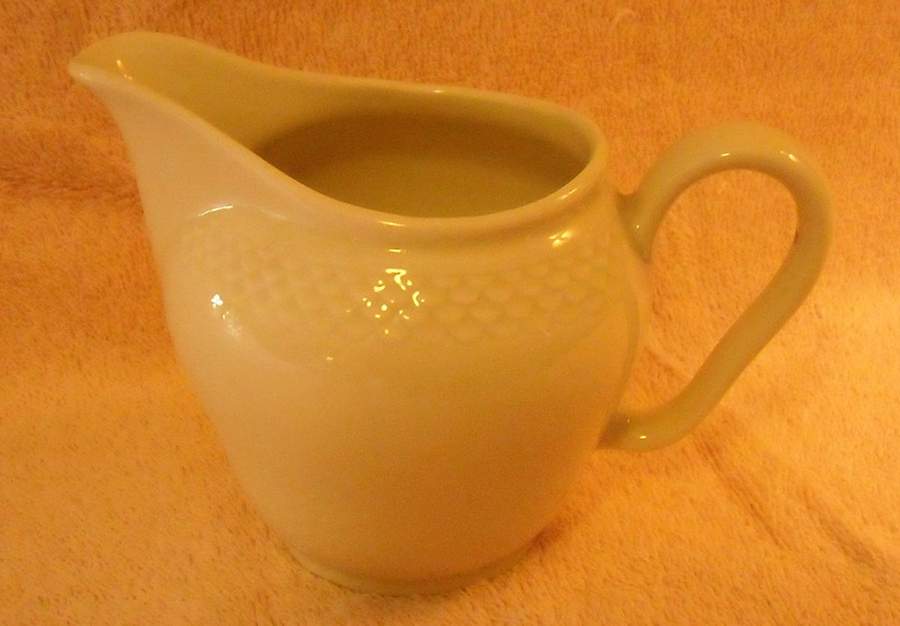 Ariadne Creamer by Thomas-1