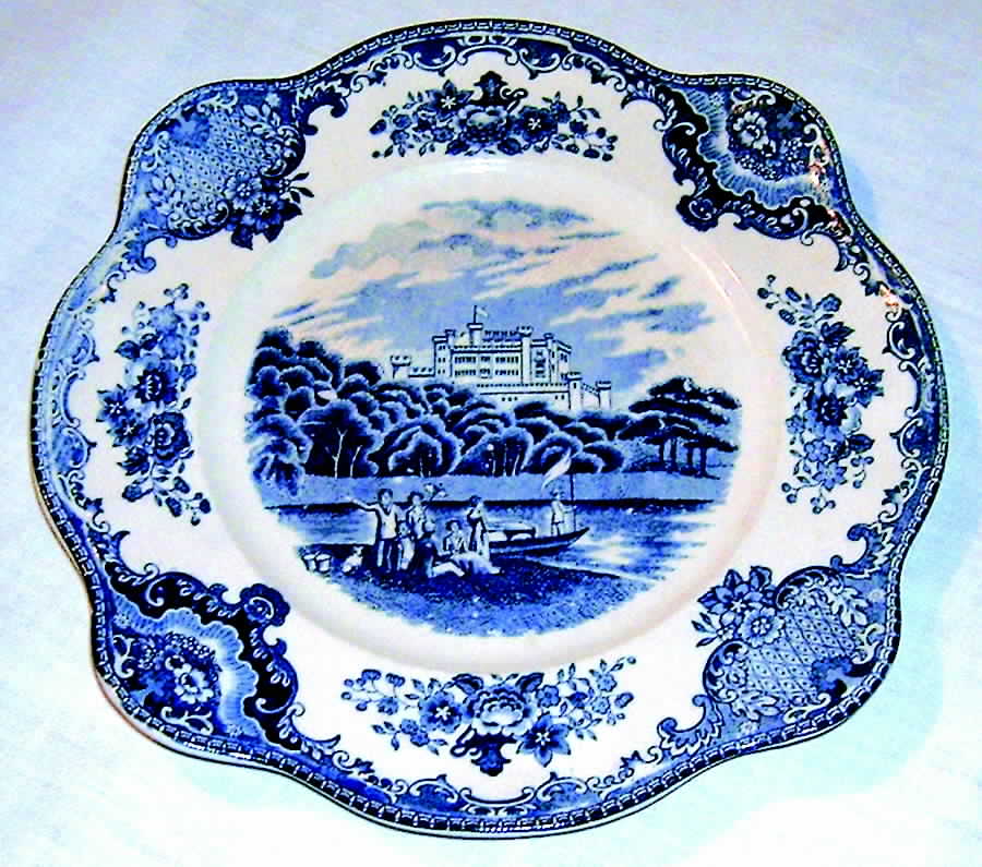 Old Blue Castle Dinner Plate by Transor Ware (Japan)-1