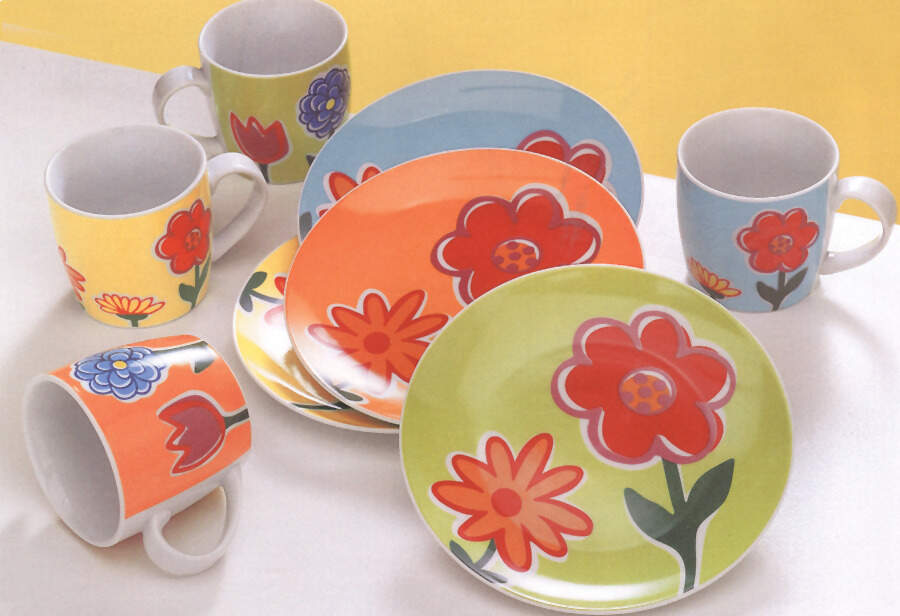 Bright Flowers Salad Plate by Tag Ltd-1