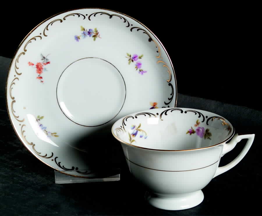 THO318 Footed Cup & Saucer Set by Thomas-1