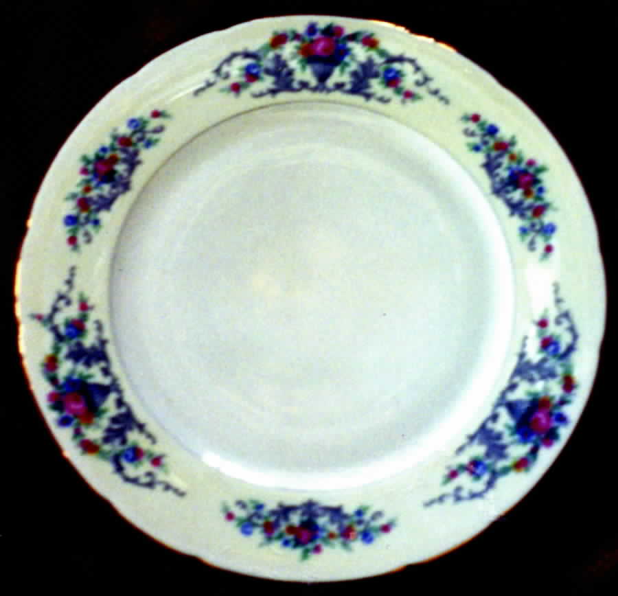 Thu282 Dinner Plate by Thun-1