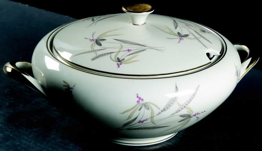 Tir362 Tureen &  Lid by Tirschenreuth-1