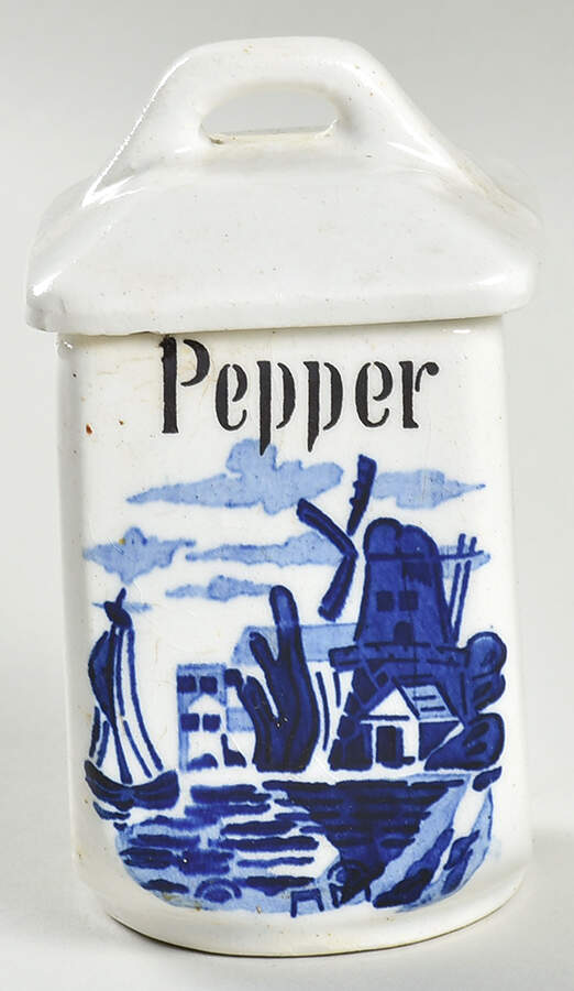 CZE357 Pepper Spice Jar & Lid by Czechia-Czechoslovakia-1