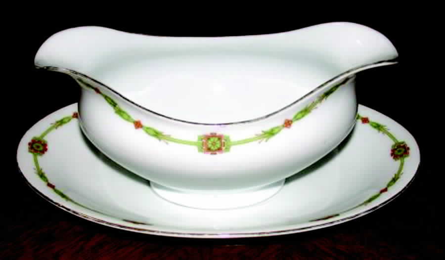 TIR368 Gravy Boat with Attached Underplate by Tirschenreuth-1