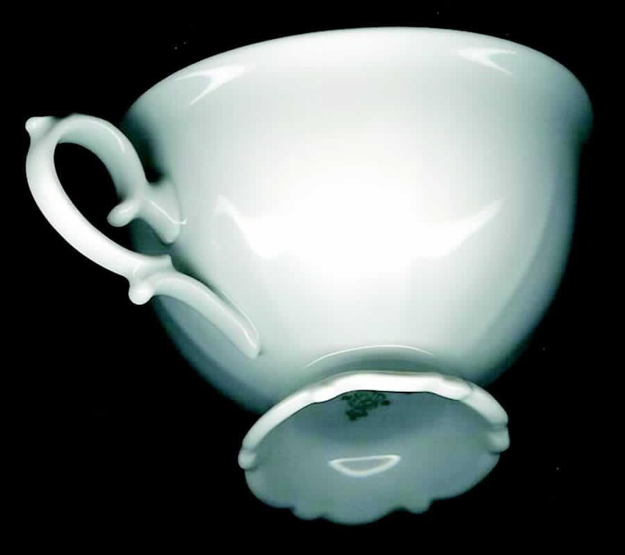 TIR374 Footed Cup by Tirschenreuth-1