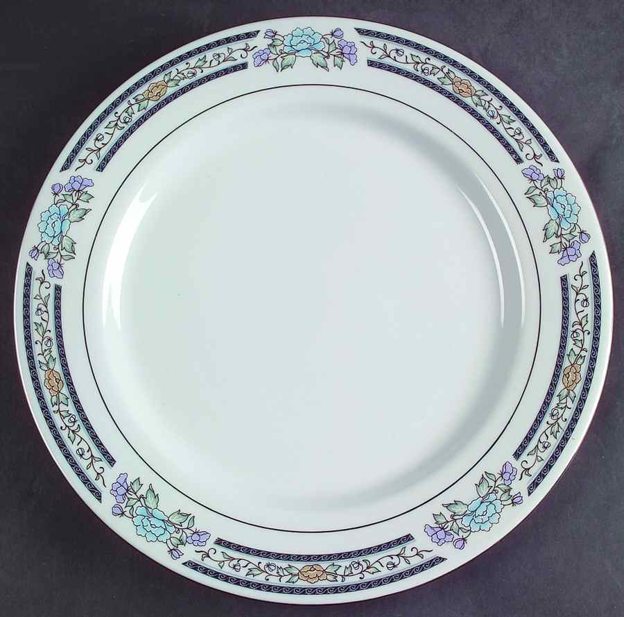 886 (No Swirl) Dinner Plate by Trisa-1