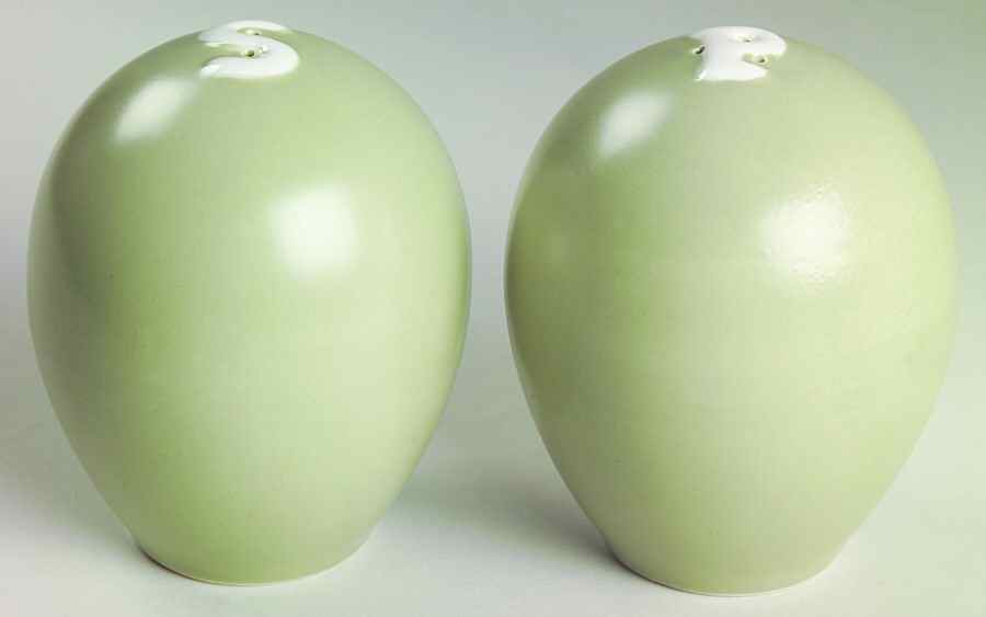 Parizzi Green Salt & Pepper Set by Tabletops Unlimited-1