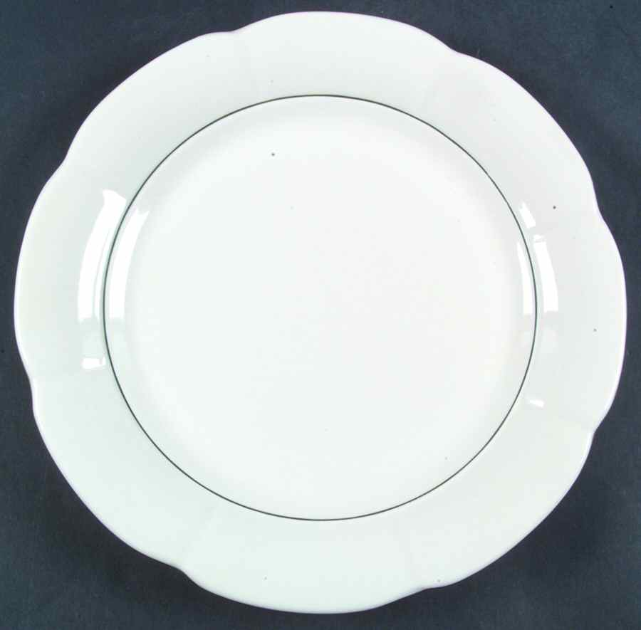 Venetian Gold Dinner Plate by Tabletops Unlimited-1