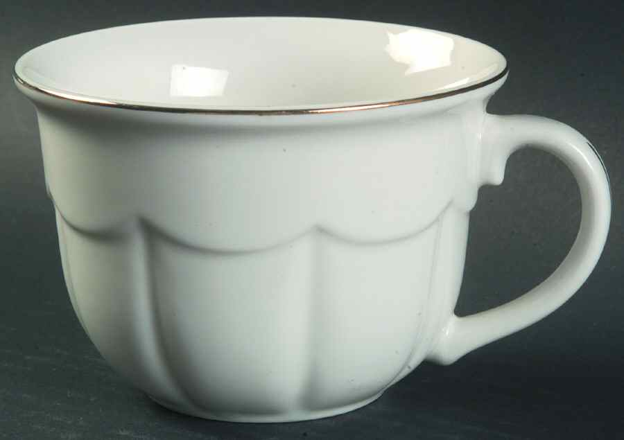 Venetian Gold Flat Cup by Tabletops Unlimited-1