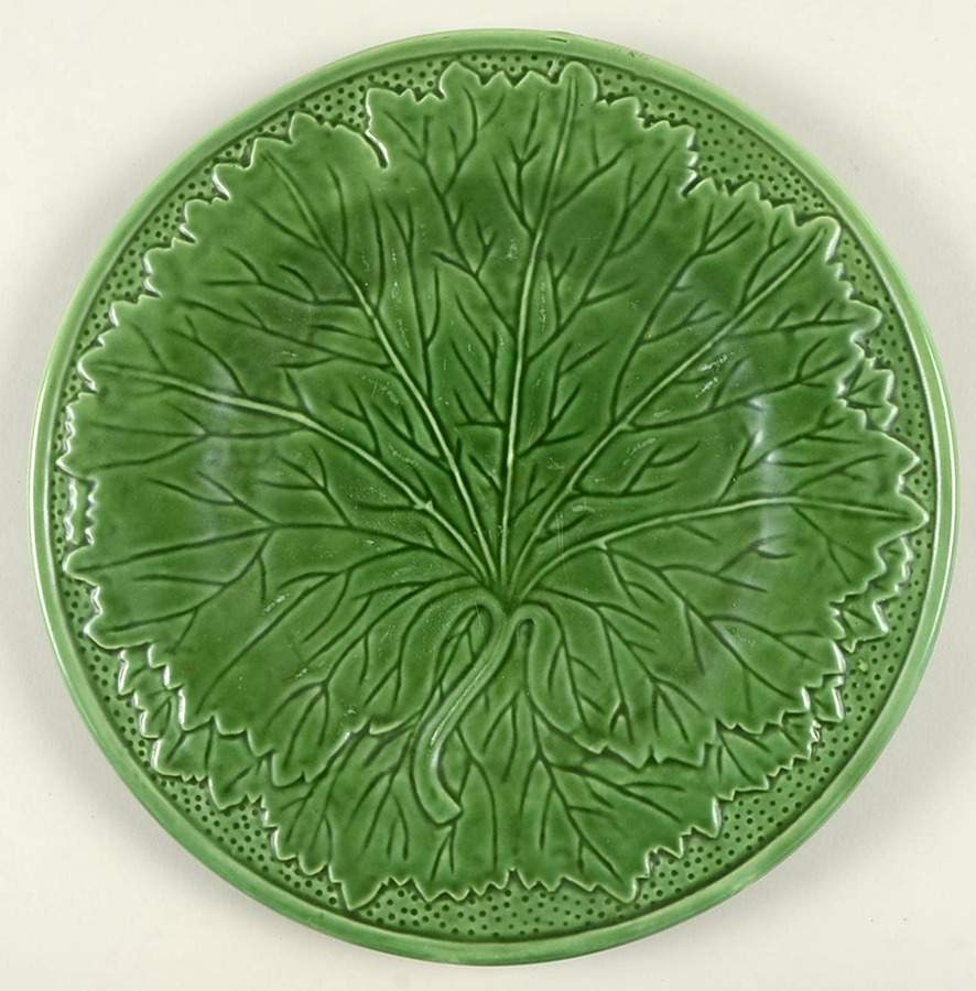 Green Majolica Dinner Plate by Two's Company-1