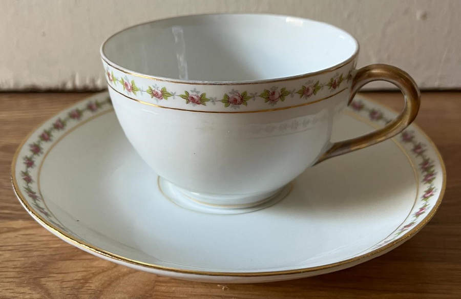 TRV452 Flat Cup & Saucer Set by Tressemanes & Vogt-1