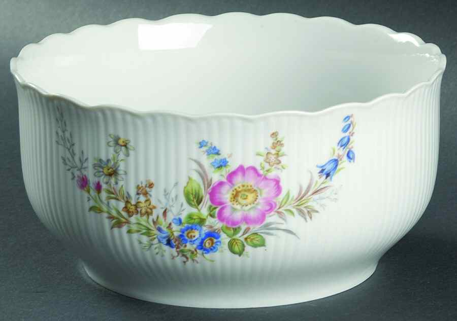 TIR393 7" Round Vegetable Bowl by Tirschenreuth-1