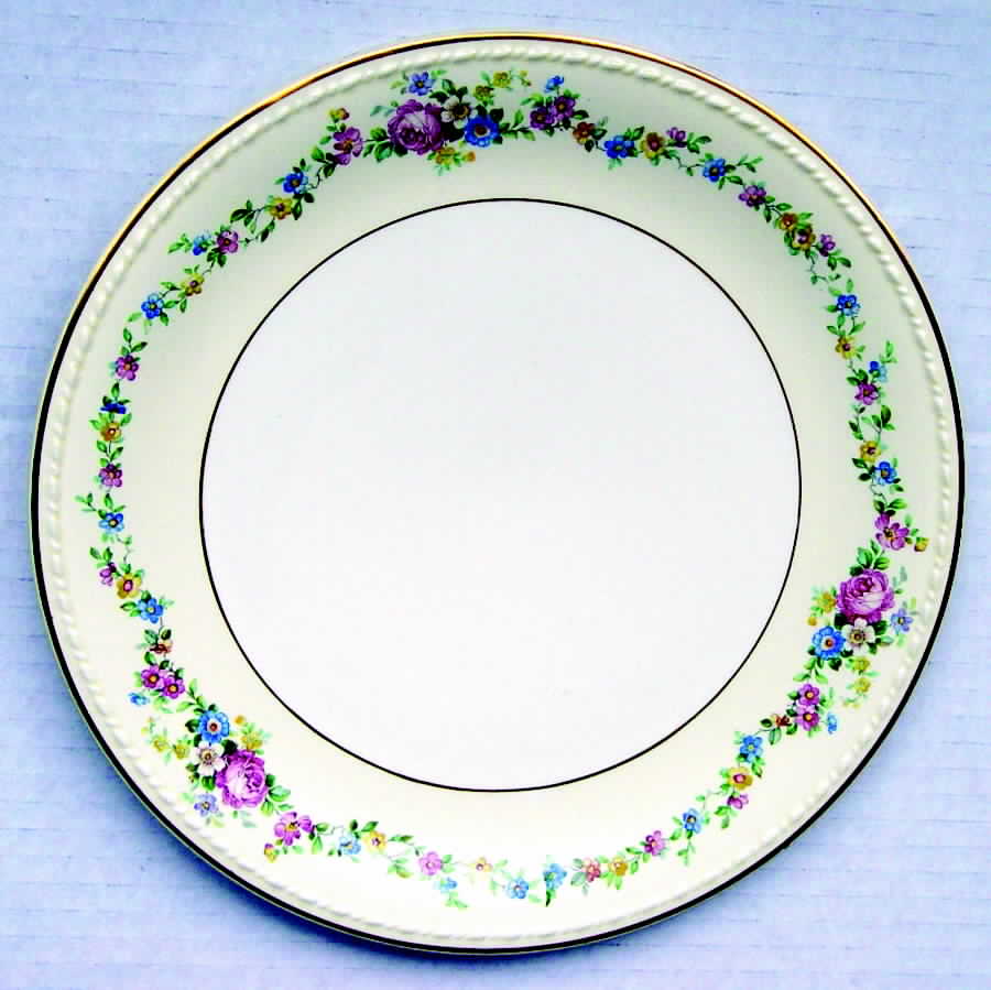 TST672 Dinner Plate by Taylor, Smith & Taylor (Ts&T)-1