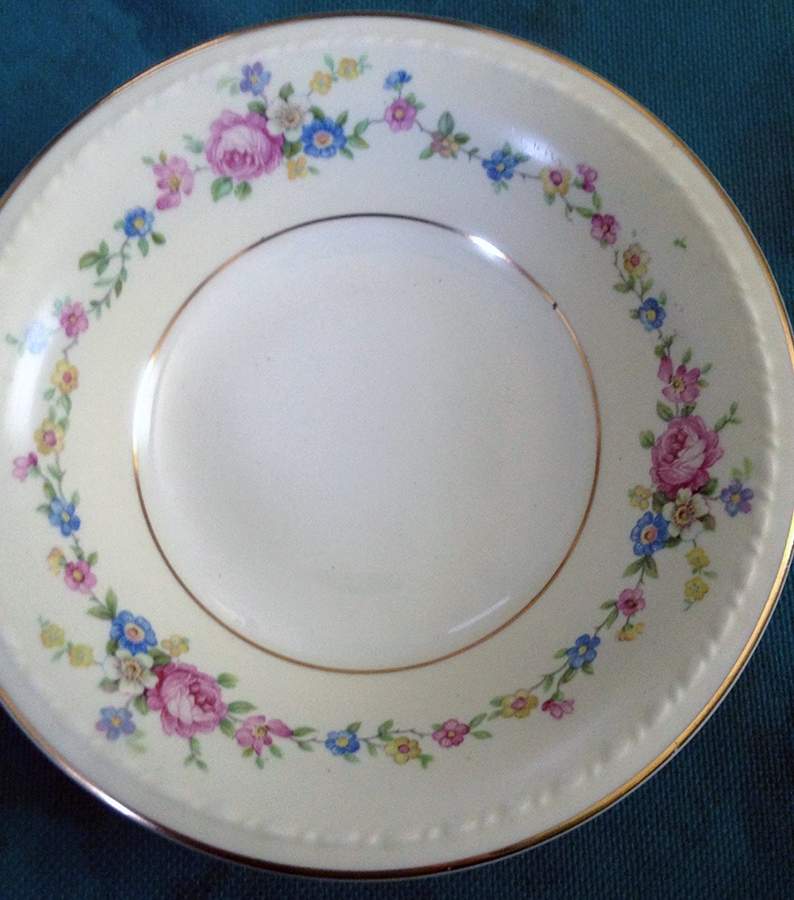 TST672 Fruit/Dessert (Sauce) Bowl by Taylor, Smith & Taylor (Ts&T)-1