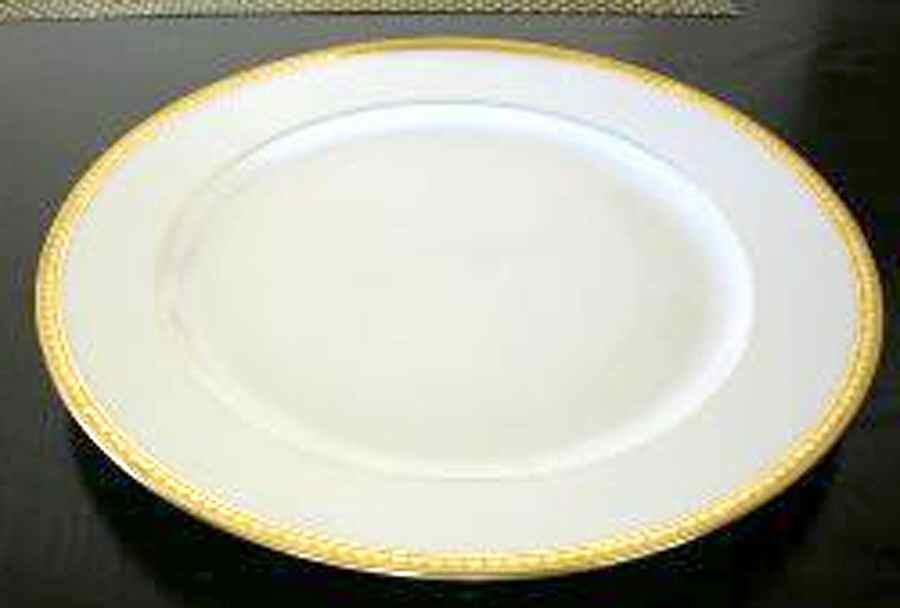 7635 12" Oval Serving Platter by Tressemanes & Vogt-1