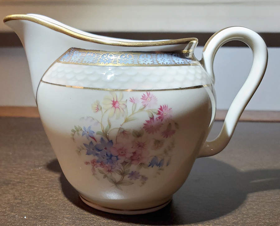 1-106 Creamer by Thomas-1