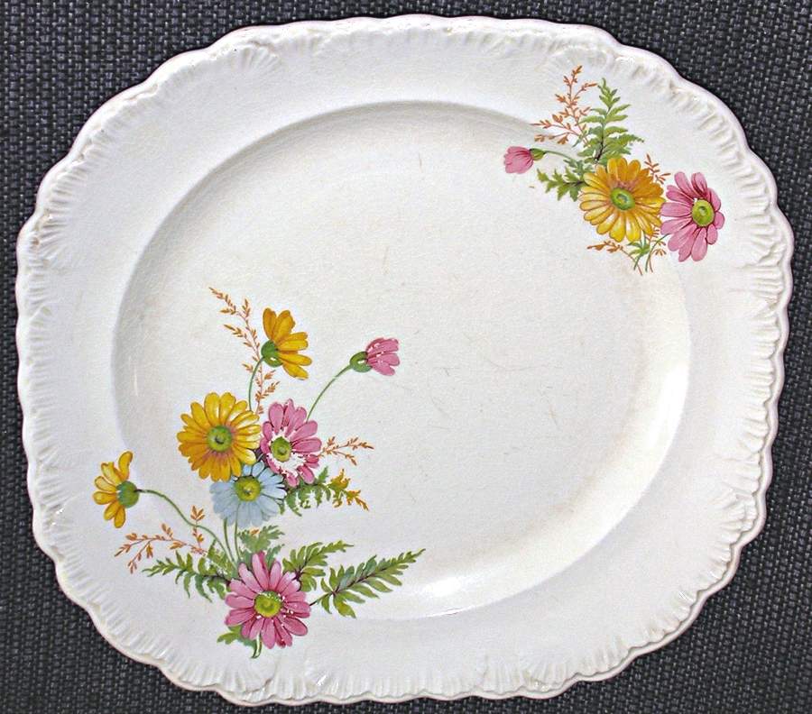 TST682 Dinner Plate by Taylor, Smith & Taylor (Ts&T)-1